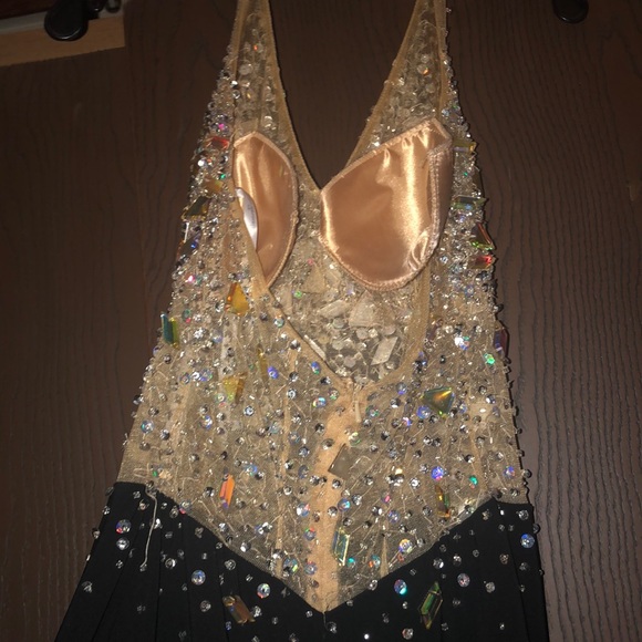 Black sequenced mesh prom dress - Picture 7 of 8